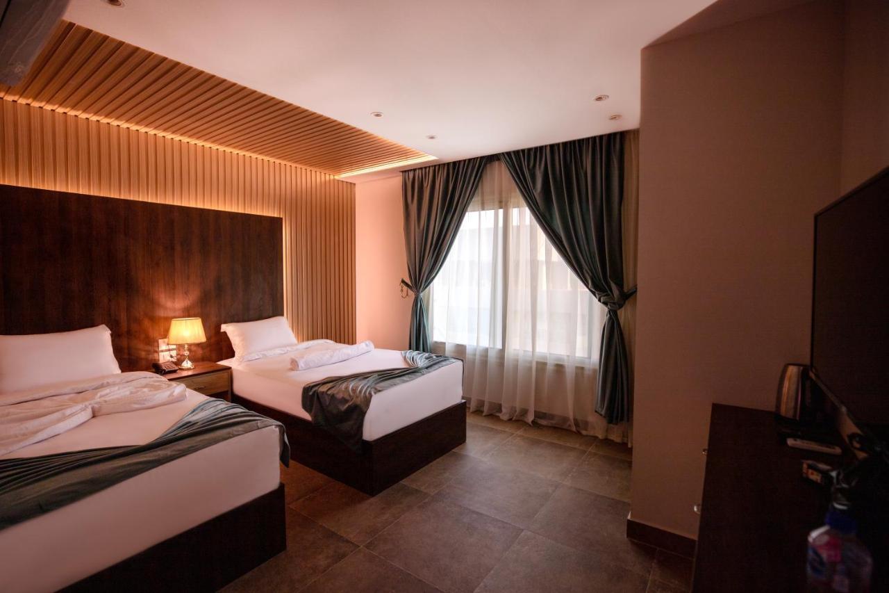 Blue Pyramids Eyes Hotel Al Kawm al Akhdar Dış mekan fotoğraf